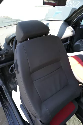 Seat Arosa VW Lupo Sitz vorn links Fahrersitz Höhenverstellung höhenverste rot (183024)