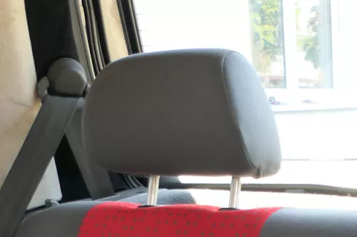 1x Seat Arosa oder Lupo Kopfstütze hinten grau rechts/links schwarz off-black (183025)