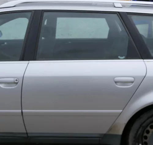 Audi A6 4B C5 Tür Türblatt hinten links nur Türblatt silber grau LY7W