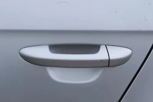 1x VW Passat 3C Türgriff Tür Griff vorne rechts außen silber grau LA7W