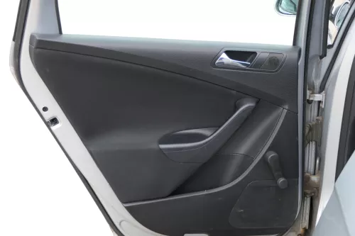 1x VW Passat 3C Variant Türverkleidung Verkleidung Tür hinten links schwarz (183105)