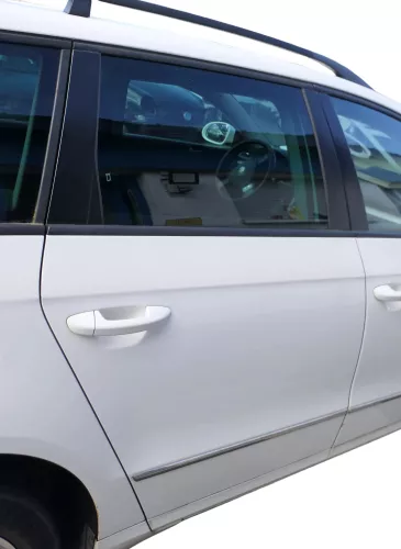 VW Passat 3C Kombi Variant Tür hinten rechts weiß LB9A- ohneAnbauteile (183119)