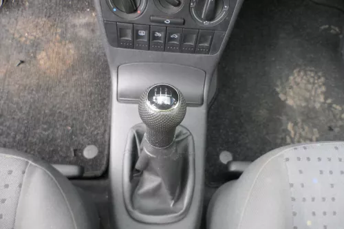 VW Lupo Polo 6N2 Schaltknauf Schaltsack Schaltung Schaltknüppel schwarz Leder (183304)