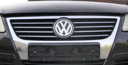 VW Passat 3C Grill Kühlergrill Kühler original Emblem Logo VW Zeichen