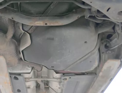 VW Passat 3C B7 Tank Benzintank Kraftstofftank Kraftstoffbehälter Behälter Benzi