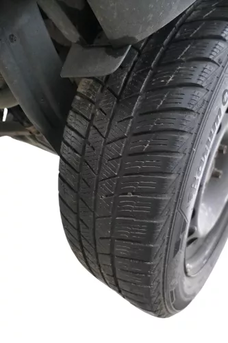 2x VW Passat 3C Golf Reifen Winterrreifen M&S 205/55 R16 94H Felgen 5,5-6mm (183421)