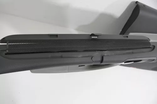 1x VW Passat 3C Kombi Türverkleidung Verkleidung Tür grau Leder Sonnenrollo link (183426)