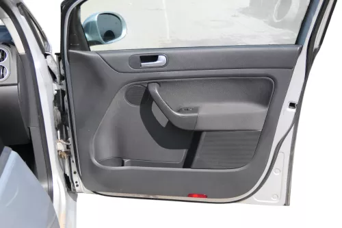 VW Golf Plus 5M 1x Türverkleidung Verkleidung Tür vorne rechts schwarz  (183438)
