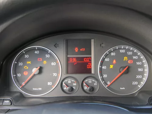 VW Golf 5 1K 5M Plus Tacho Kombiinstrument 1K0920853 113.000km Benziner BCA BLN (183528)