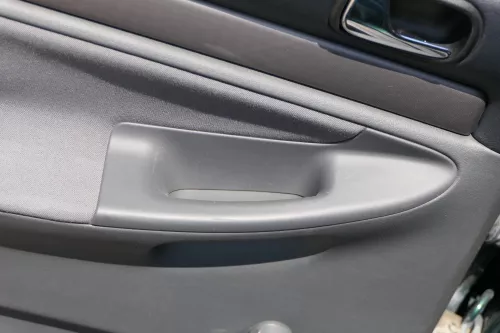 1x Audi A4 B5 Türverkleidung Verkleidung Tür hinten links  Griff Öffner (183773)