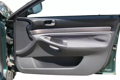 1x Audi A4 B5 Türverkleidung Verkleidung Tür vorne rechts Griff Öffner
