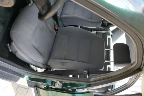Audi A4 B5 Sitz Fahrersitz vorne links höhenverstellbar