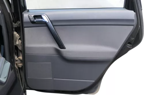 1x VW Polo 9N 9N3 Türverkleidung Verkleidung Tür hinten rechts 4/5-Türer dunkel 
