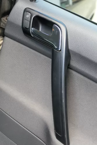 1x VW Polo 9N 9N3 Türverkleidung Verkleidung Tür hinten rechts 4/5-Türer dunkel  (183803)