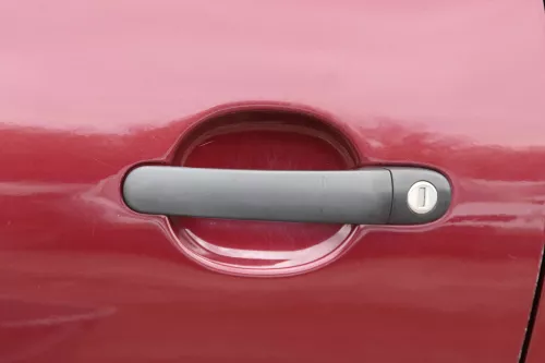 VW Polo 9N 9N3 Tür vorne links Fahrertür 2/3-Türer rot LC3R -ohne Anbauteile (183815)