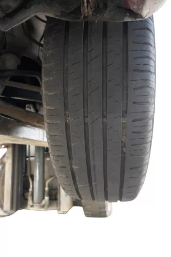 4x VW Polo 9N 6R Felgen Reifen 195/55 R15 85V Sommerreifen ca. 4-6mm (183832)