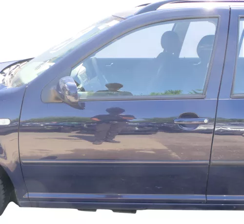 VW Golf 4 Bora Tür vorne links Fahrertür 4/5-Türer Kombi Variant blau LA5G (183897)