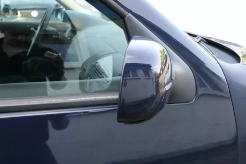 VW Golf 4 Bora elektrischer Spiegel vorne rechts Außenspiegel blau LA5G Glas