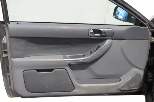 1x Audi A3 8L Türverkleidung Verkleidung Tür vorne links 2/3-Türer onyx/schiefer (183961)