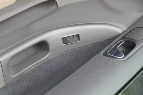1x Audi A3 8L Türverkleidung Verkleidung Tür vorne rechts 2/3-Türer onyx/schiefe (183963)