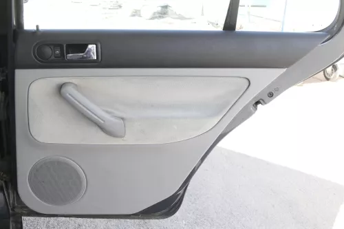 Golf 4 1J Limousine Türverkleidung Verkleidung Tür hinten rechts grau (183995)