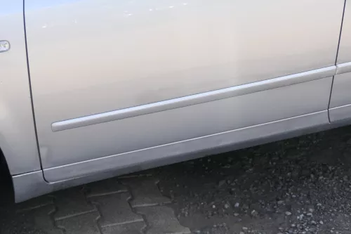 Audi A4 B6 8E nur Türblatt Tür vorne links Fahrertür schwarz LY9B Kombi+Limo (184055)