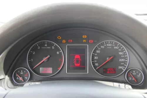 Audi A4 8E B6 Tacho Tachometer Kombiinstrument 8E0920900N 184.000KM Benziner ALT