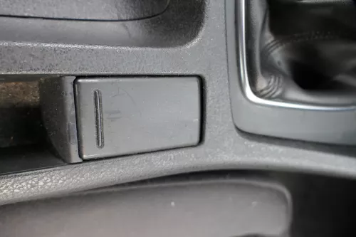 Audi A4 8E B6 B7 Zigarettenanzünder vorne Anzünder 8E0863284aA schwarz (184064)