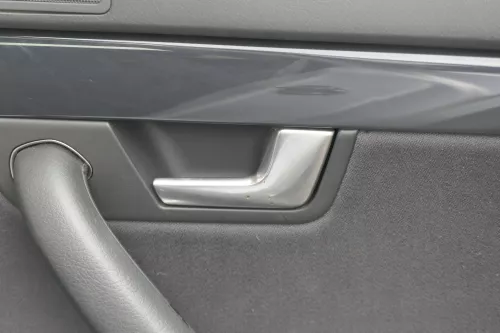 1x A4 8E B6 Türverkleidung Verkleidung Tür hinten rechts soul schwarz (184068)