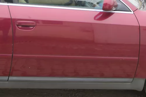 Audi A6 4B C5 Tür nur Türblatt vorne rechts Beifahrertür rot LZ3L - Dellen! (184091)