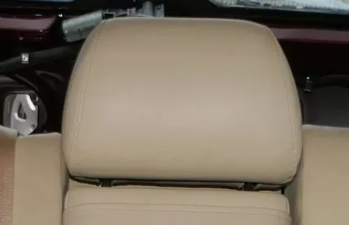 1x A4 B5 A6 4B Kopfstütze hinten Mitte Leder vanille gelb Perlnappaleder