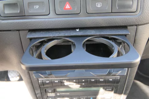 VW Golf 4 Bora Becherhalter Getränkehalter Dosenhalter Halter Getränke Dosen (184159)