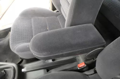 VW Golf 4 Bora Mittelarmlehne Armlehne original mitte schwarz Velour