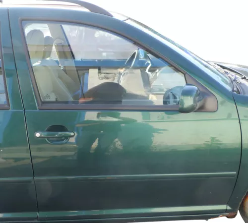 VW Golf 4 Bora Tür vorne rechts Beifahrertür 4/5-Türer+Kombi Variant grün LC6M