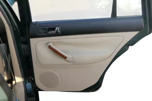 1x VW Golf 4 1J Kombi Türverkleidung Verkleidung Tür hinten rechts hellbeige bes (184186)