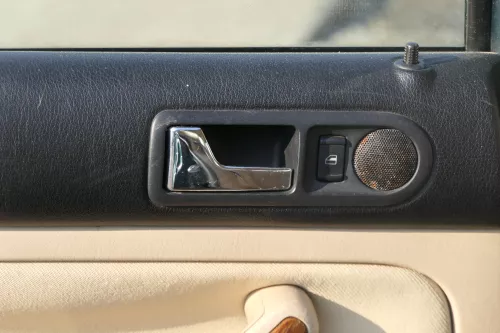 1x VW Golf 4 1J Kombi Türverkleidung Verkleidung Tür hinten links hellbeige besc (184187)