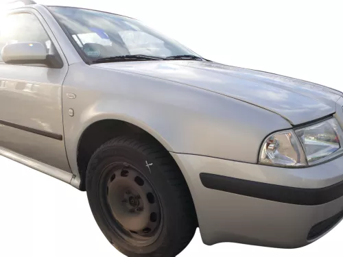 Skoda Octavia 1U Kotflügel vorne rechts grau silber LF7T auch Combi  (184302)