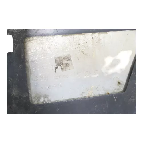 VW Kombi Variant 5 1K5 Grill Kühlergrill 1K5853653A (184319)