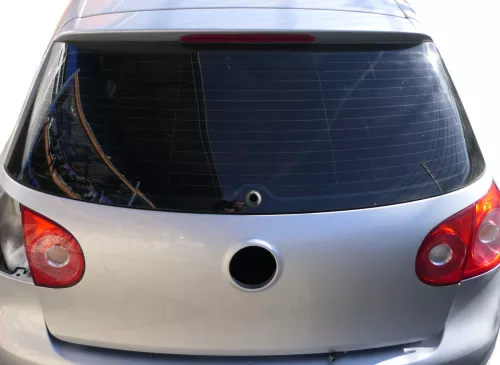 VW Golf 5 V Heckklappe hinten Kofferraumklappe + Scheibe grau silber LA7W (184427)