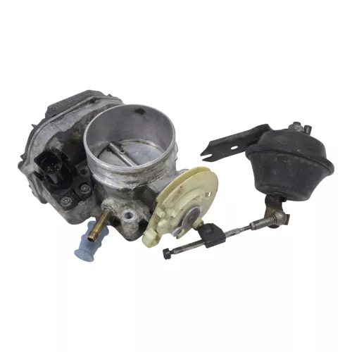 Audi A4 B5 Passat 3B Drosselklappe 078133063AM 2.4 2,8 AGA AJG APC ACK AGE Motor (184490)