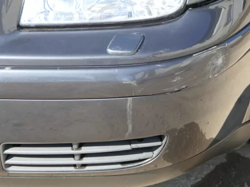 VW Bora Stoßstange vorne Frontstoßstange Stoßfänger vorn grau LC7V SWR (184585)