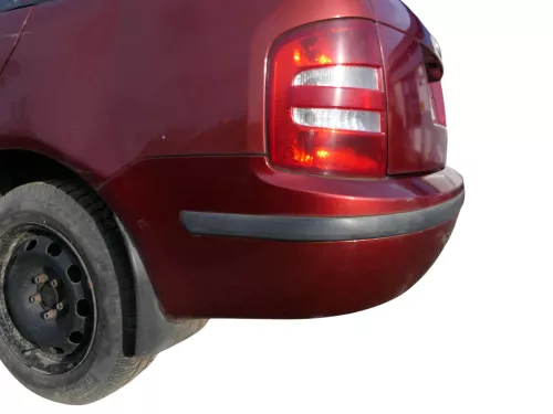 Skoda Fabia 6Y Kombi Stufenhec Stoßstange hinten Heckstoßstange rot braun LF3T (184630)