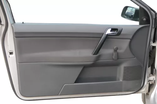 1x VW Polo 9N Türverkleidung Verkleidung Tür vorne links 2/3-Türer Griff Öffner (184653)