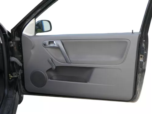 1x VW Polo 6N2 Türverkleidung Verkleidung Tür vorne rechts 2/3-Türer off-black  (184660)