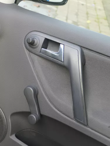 1x VW Polo 6N2 Türverkleidung Verkleidung Tür vorne rechts 2/3-Türer off-black  (184660)