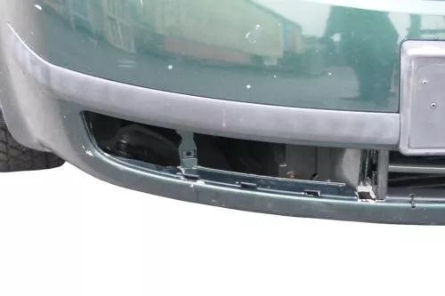 Skoda Fabia 6Y Stoßstange Stoßfänger vorne silber grün LF8C 2000-2004  (184735)