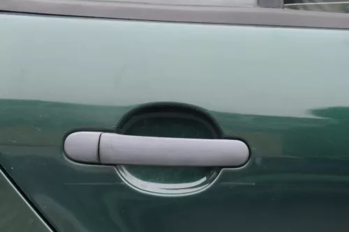 Skoda Fabia 6Y Combi Variant Kombi Tür hinten rechts grün LF8C (184742)