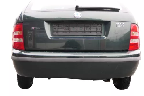 Skoda Fabia 6Y Kombi Stufenhec Stoßstange hinten Heckstoßstange grün LF8C (184745)