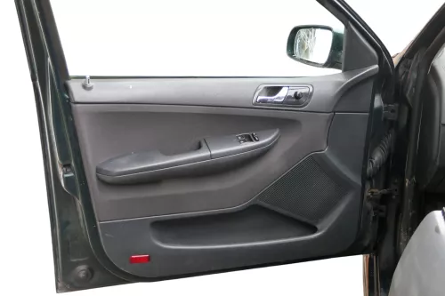 1x Fabia 6Y Kombi Türverkleidung Verkleidung Tür vorne links schwarz anthrazit (184746)