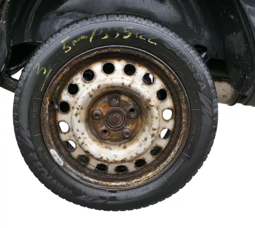 2x VW Sharan 7M Alhambra Winterreifen Reifen Felgen 195/60R R16 99/97T   5-6mm (184959)